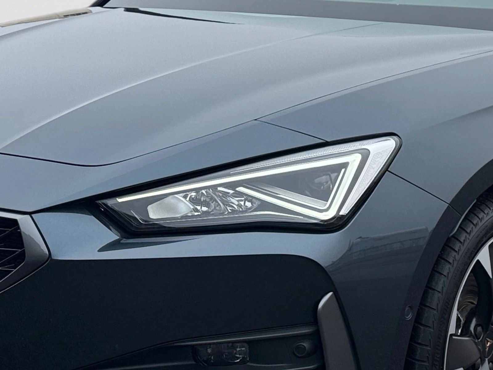 Fahrzeugabbildung CUPRA Leon 1.5 TSI