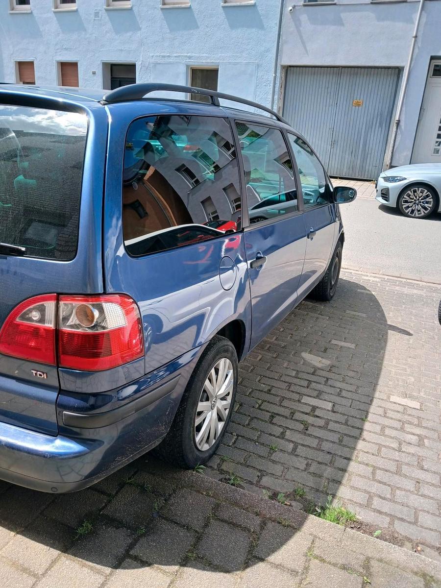 Ford Galaxy 2005 — photo 5