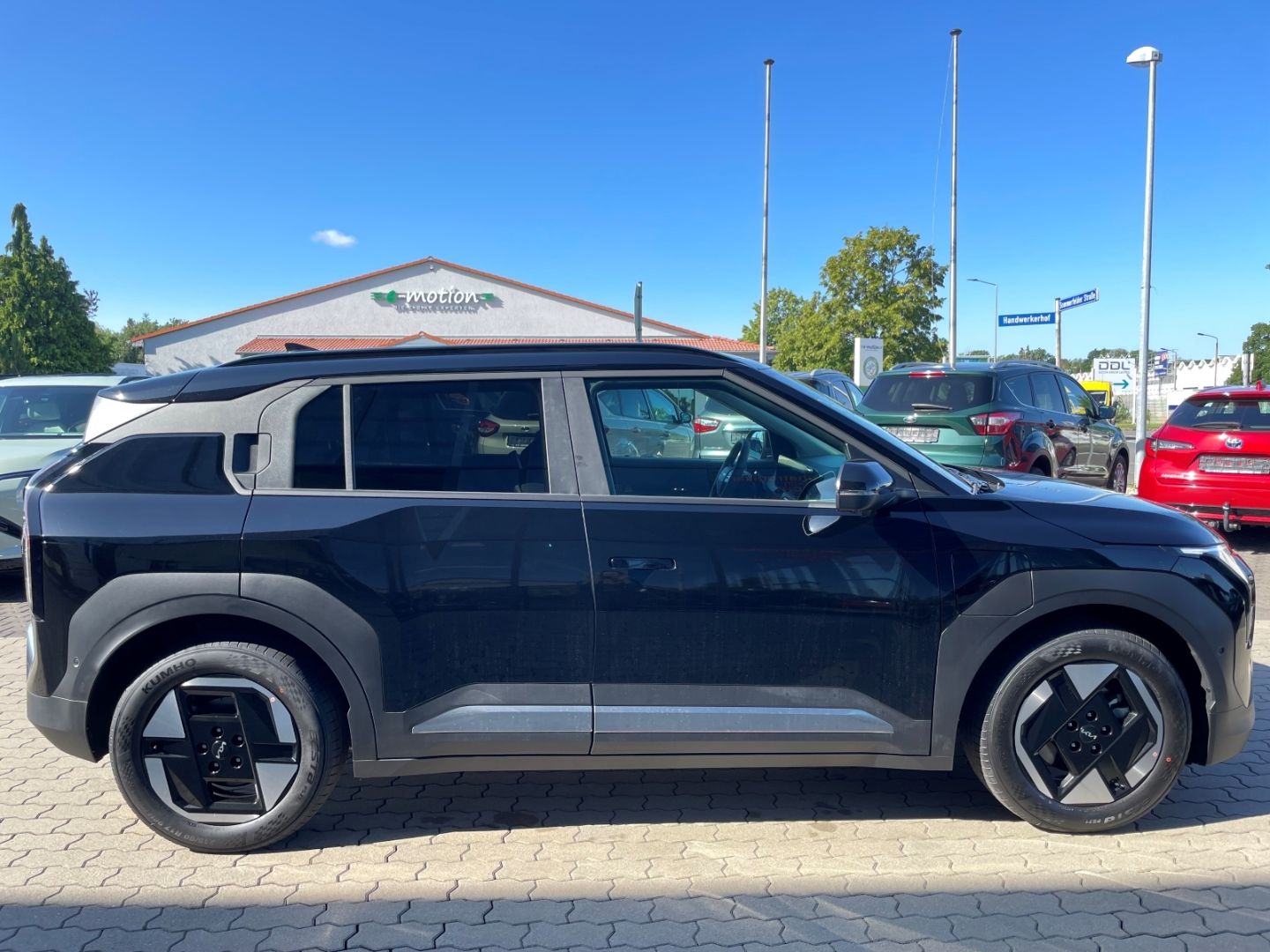 Fahrzeugabbildung Kia EV3 150 kW Earth LED totWinkAss 360 Kamera