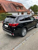 Mitsubishi PHEV2.4 4WD Top Ausstattung 54000 Km 8-fach - schwarze Mitsubishi Plug-in Hybrid Outlander