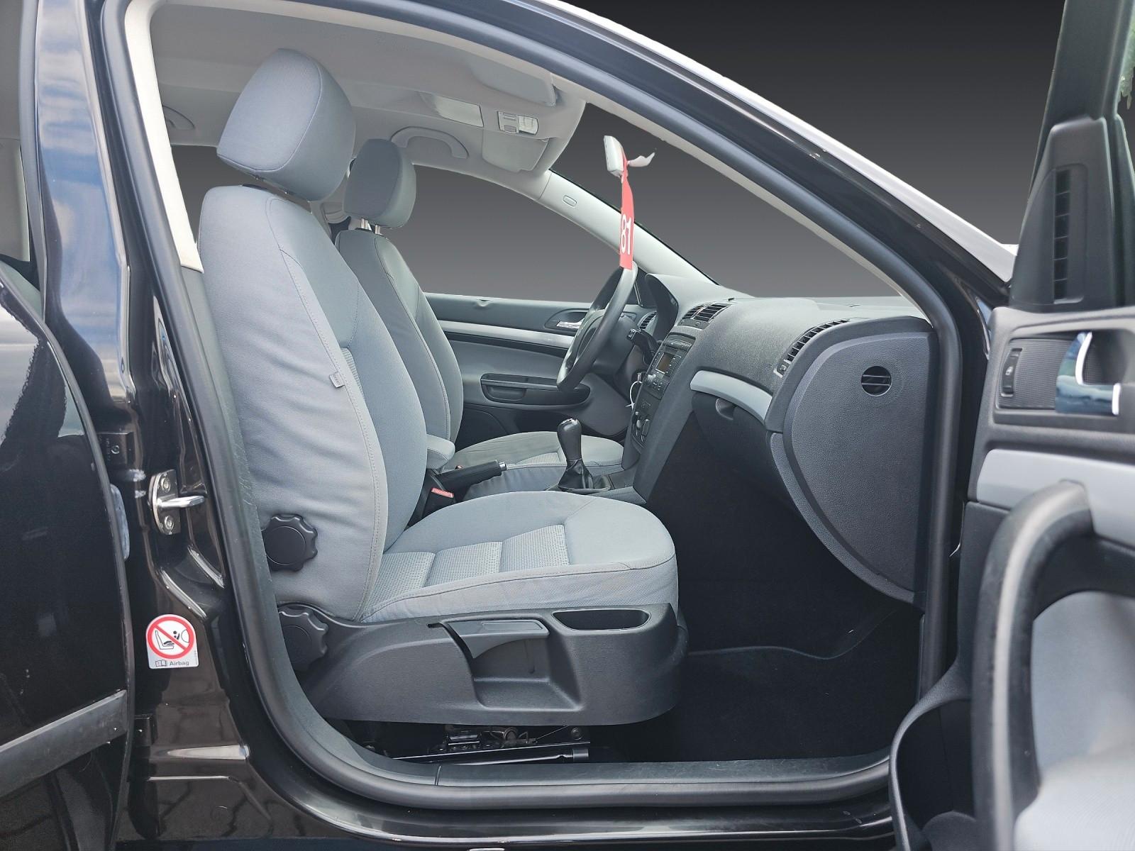 Skoda Octavia 2005 — photo 16
