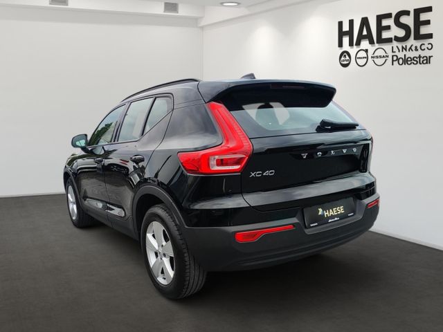 VOLVO XC 40 (Bild 7 von Array)