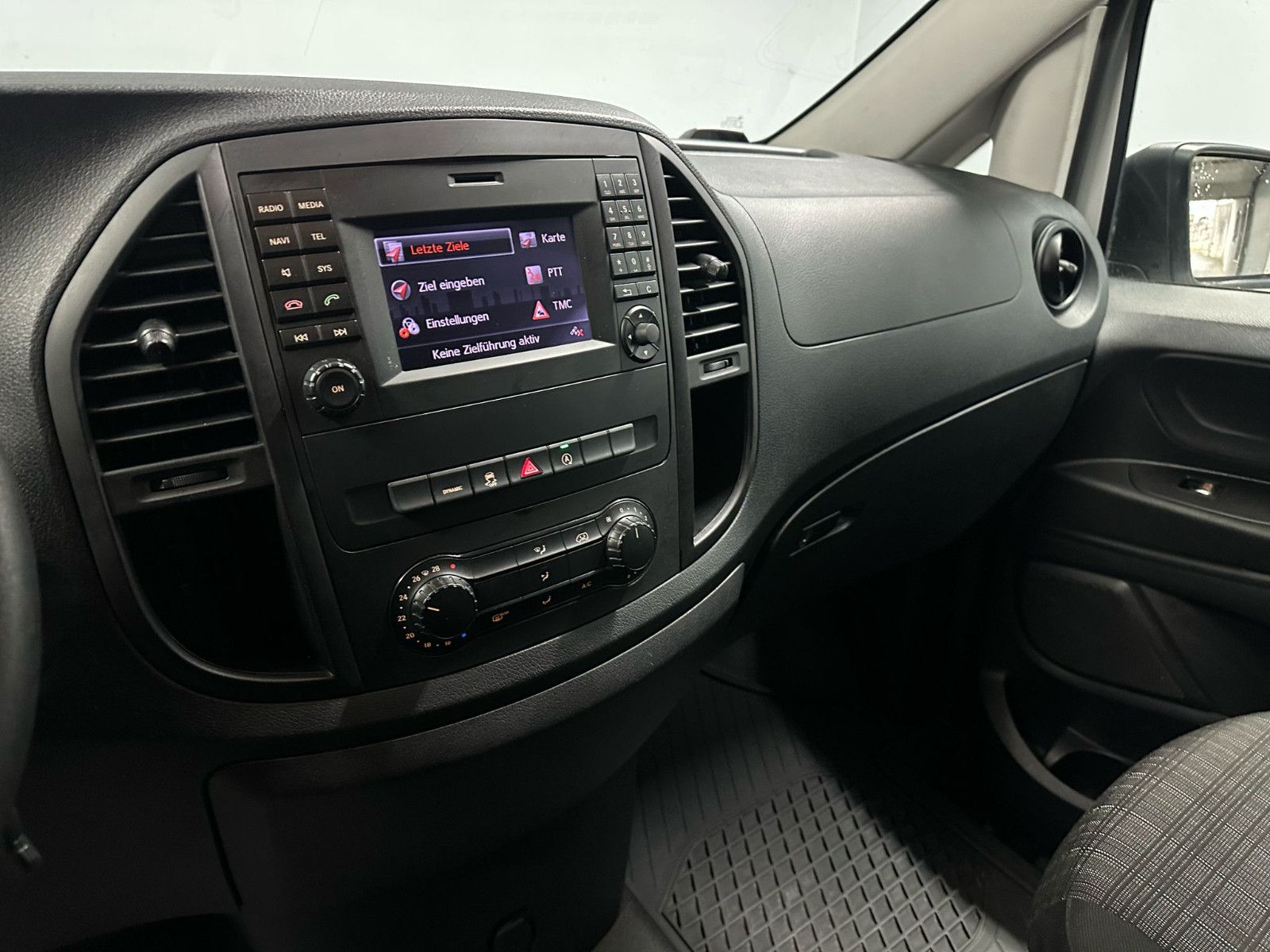 Fahrzeugabbildung Mercedes-Benz VITO 114 CDI 4 Matic Automa. SORTIMO*NAVI*KLIMA*