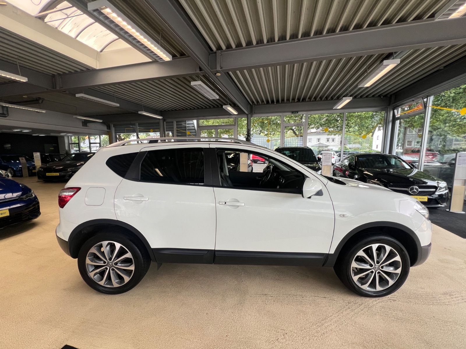 Fahrzeugabbildung Nissan Qashqai Tekna *360 KAMERA*NAVI*LEDER*BOSE*