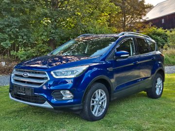 Ford Kuga - 1