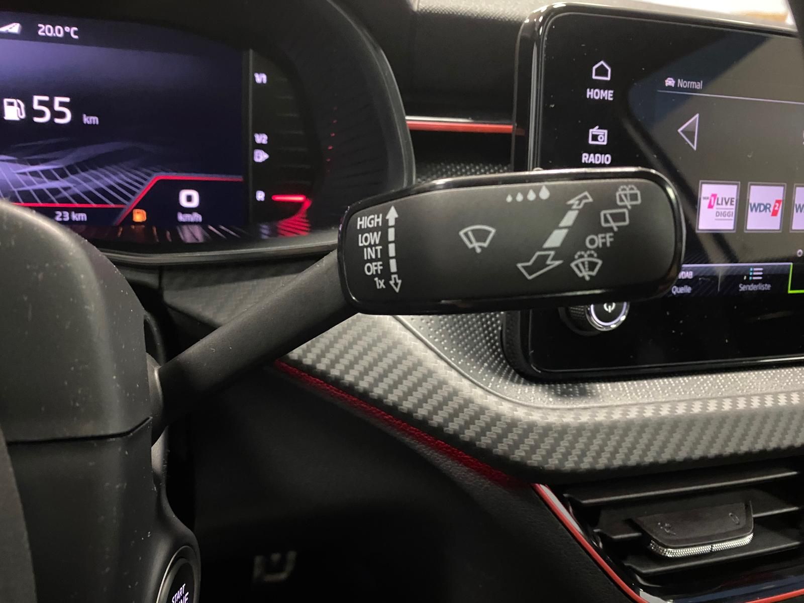 Fahrzeugabbildung SKODA Kamiq 1.5 TSI ACT DSG Monte Carlo+AHK+MATRIX++++