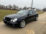 Mercedes-Benz Mercedes w211 320 cdi - Mercedes-Benz 320 aus 2003