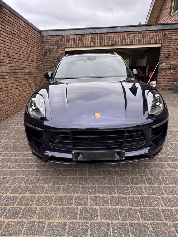 Image of Porsche Macan