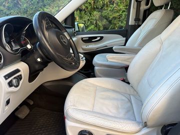 Mercedes V 250 - 6