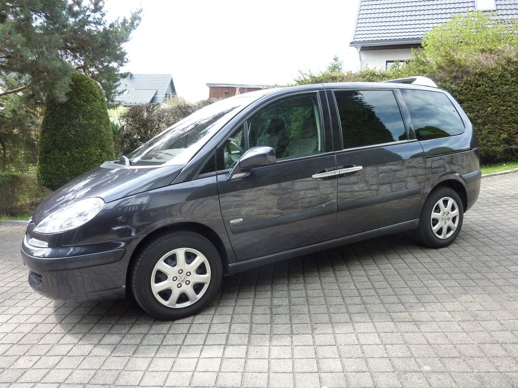 Peugeot 807