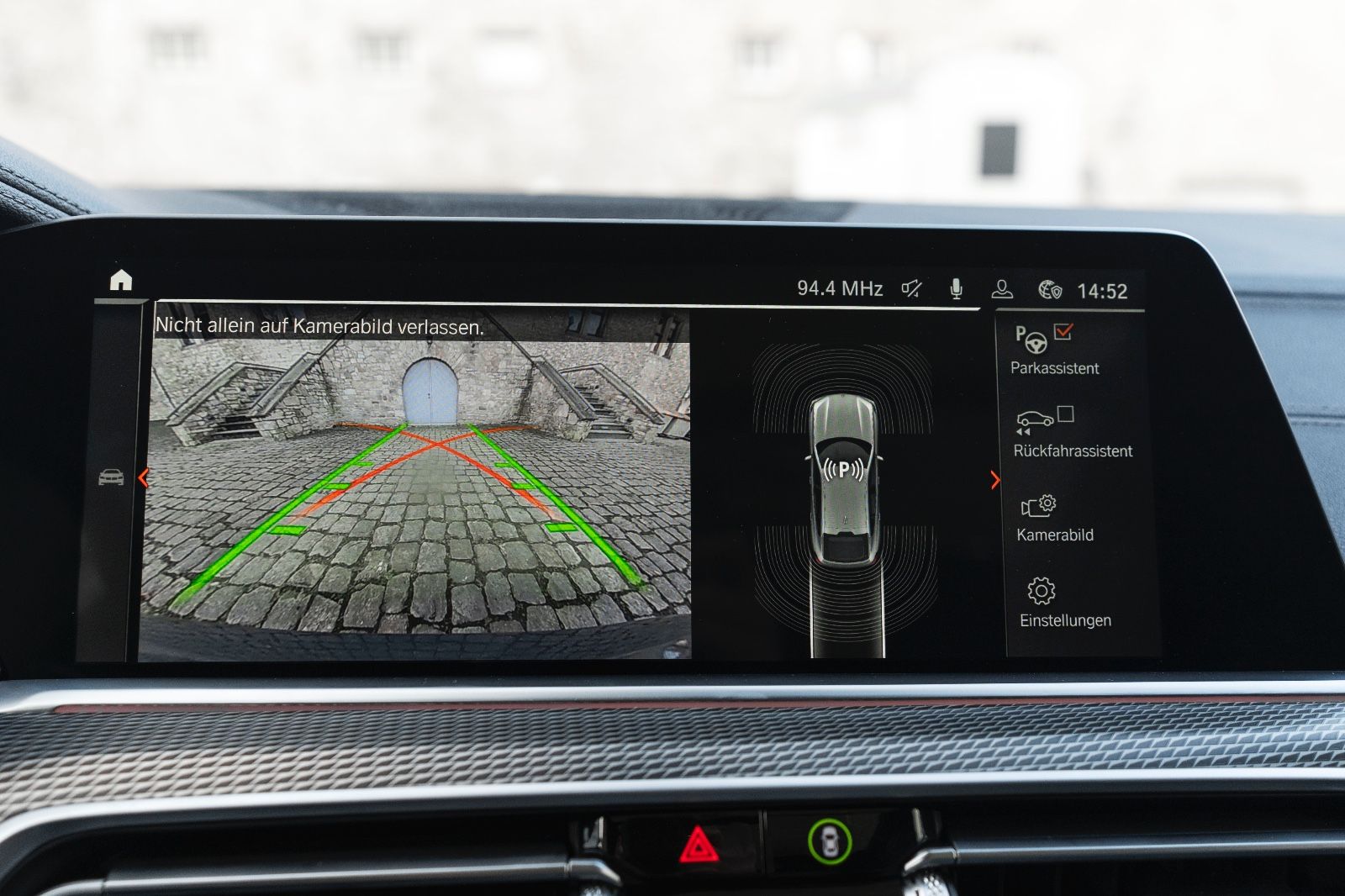 Fahrzeugabbildung BMW X6 xDrive 30 d M Sport LED AHK CARPLAY H&K HUD