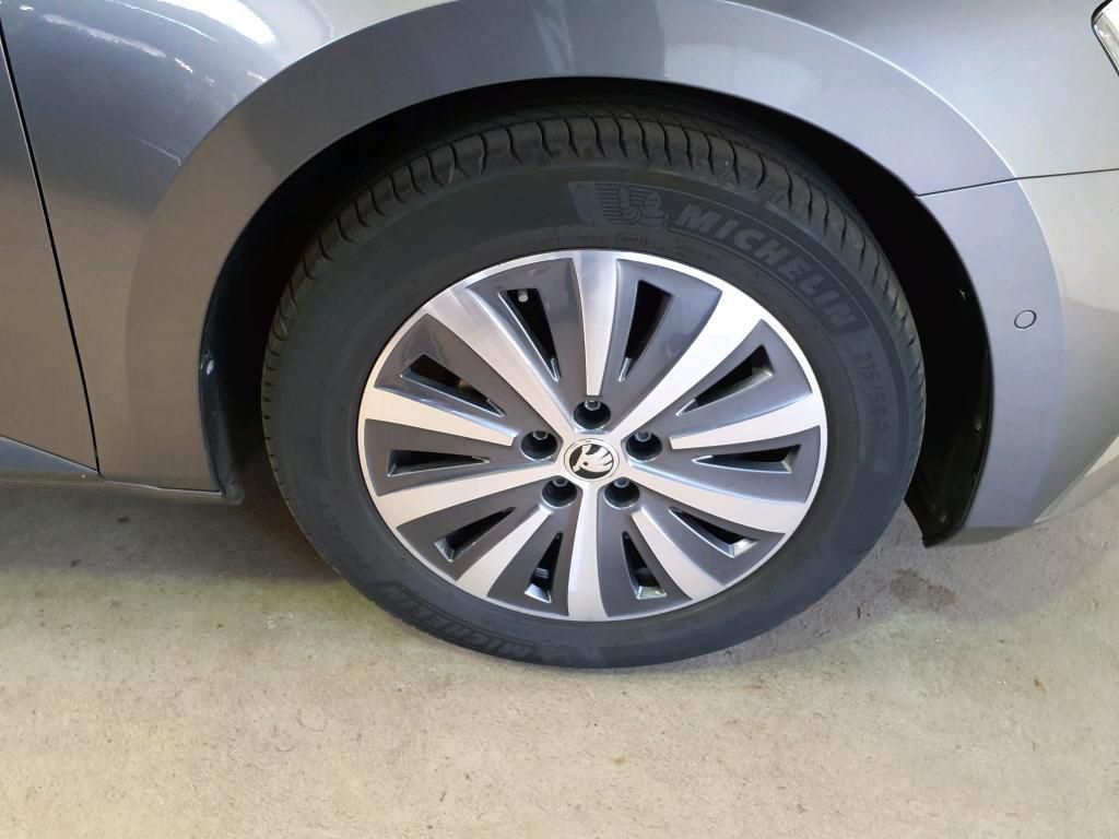 Skoda Superb iV Combi Ambition 1.4 TSI 160kW AHK*Pano