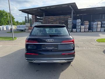 Audi Q7 - 7