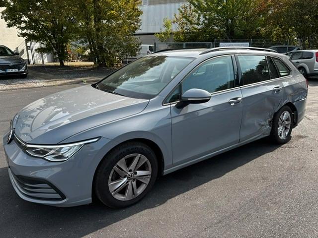 Volkswagen Golf VIII Variant Life eTSI DSG