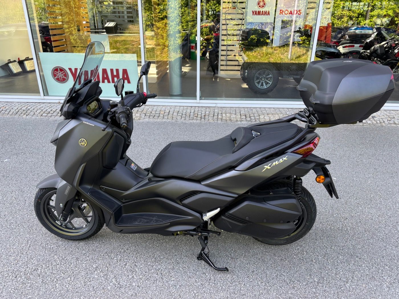 Fahrzeugabbildung Yamaha Xmax 300 ABS Modell 2024 inkl. Topcase