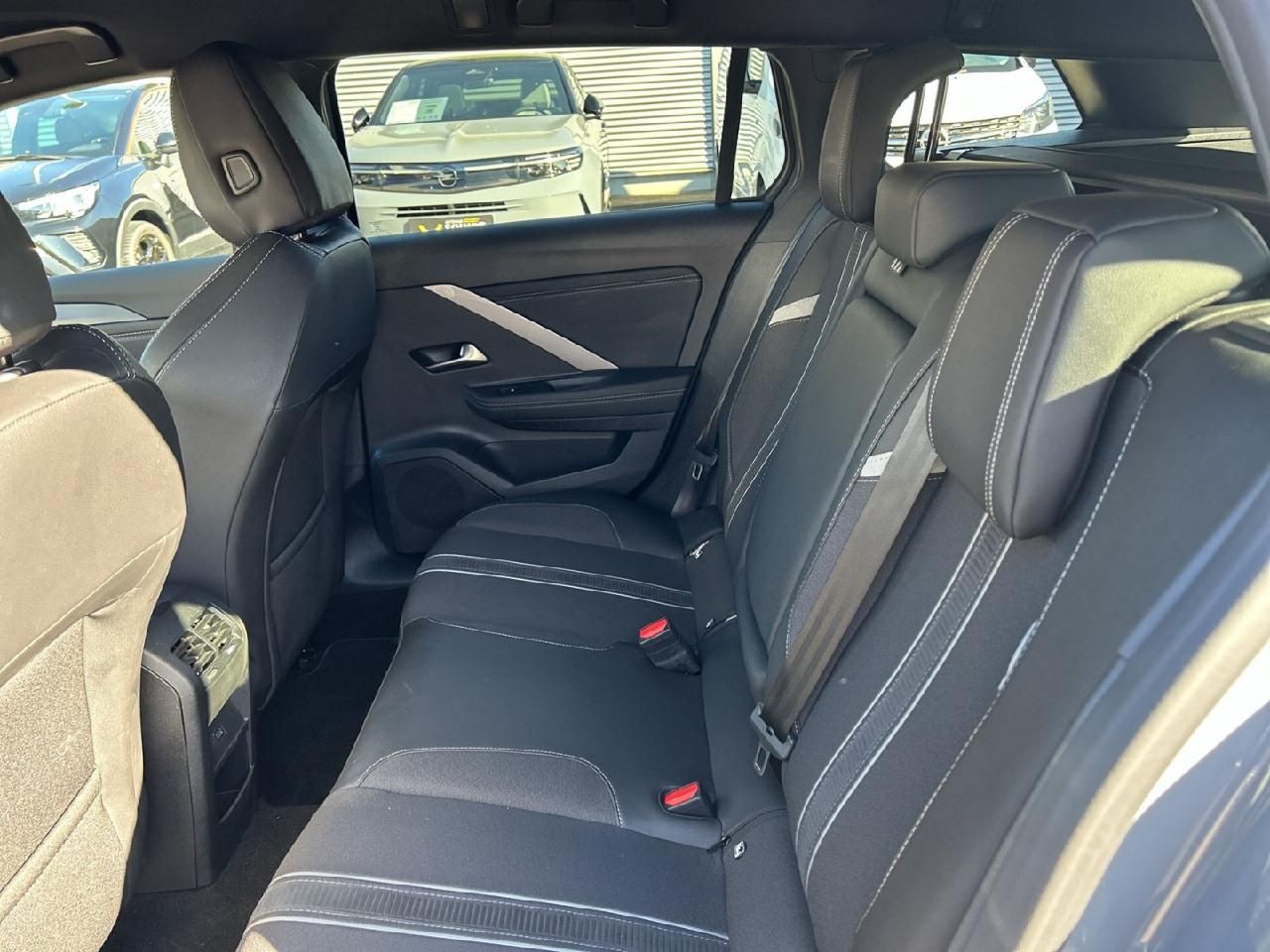 Fahrzeugabbildung Opel Astra L Sports Tourer GS AT-8