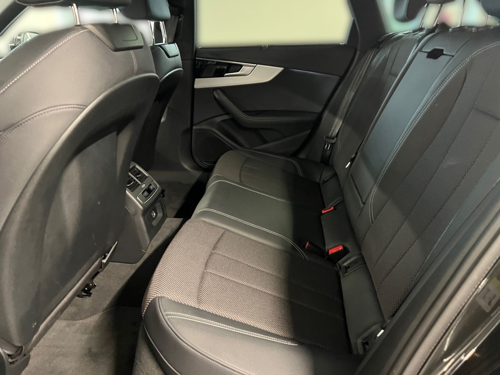 Audi A4 - Bild 10