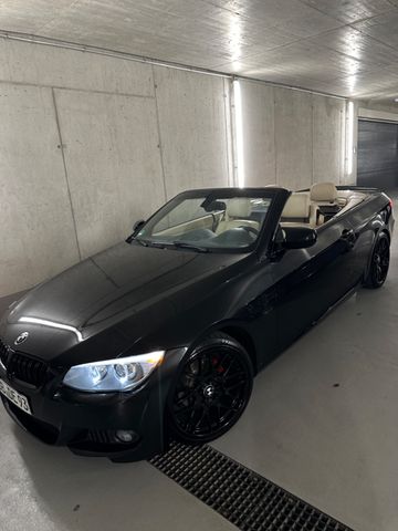 BMW 320i Cabrio -