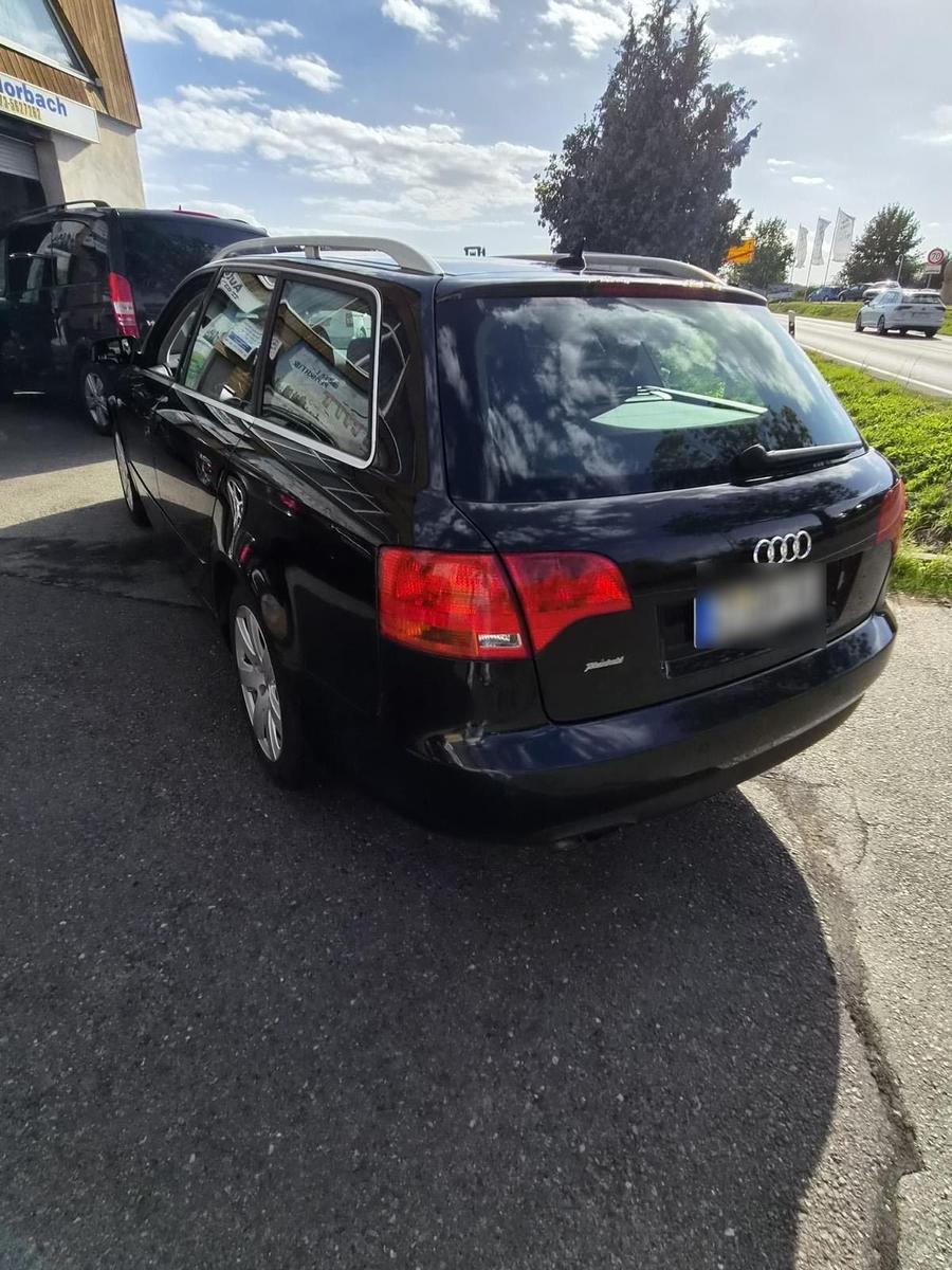 Audi A4 2007 — rear view