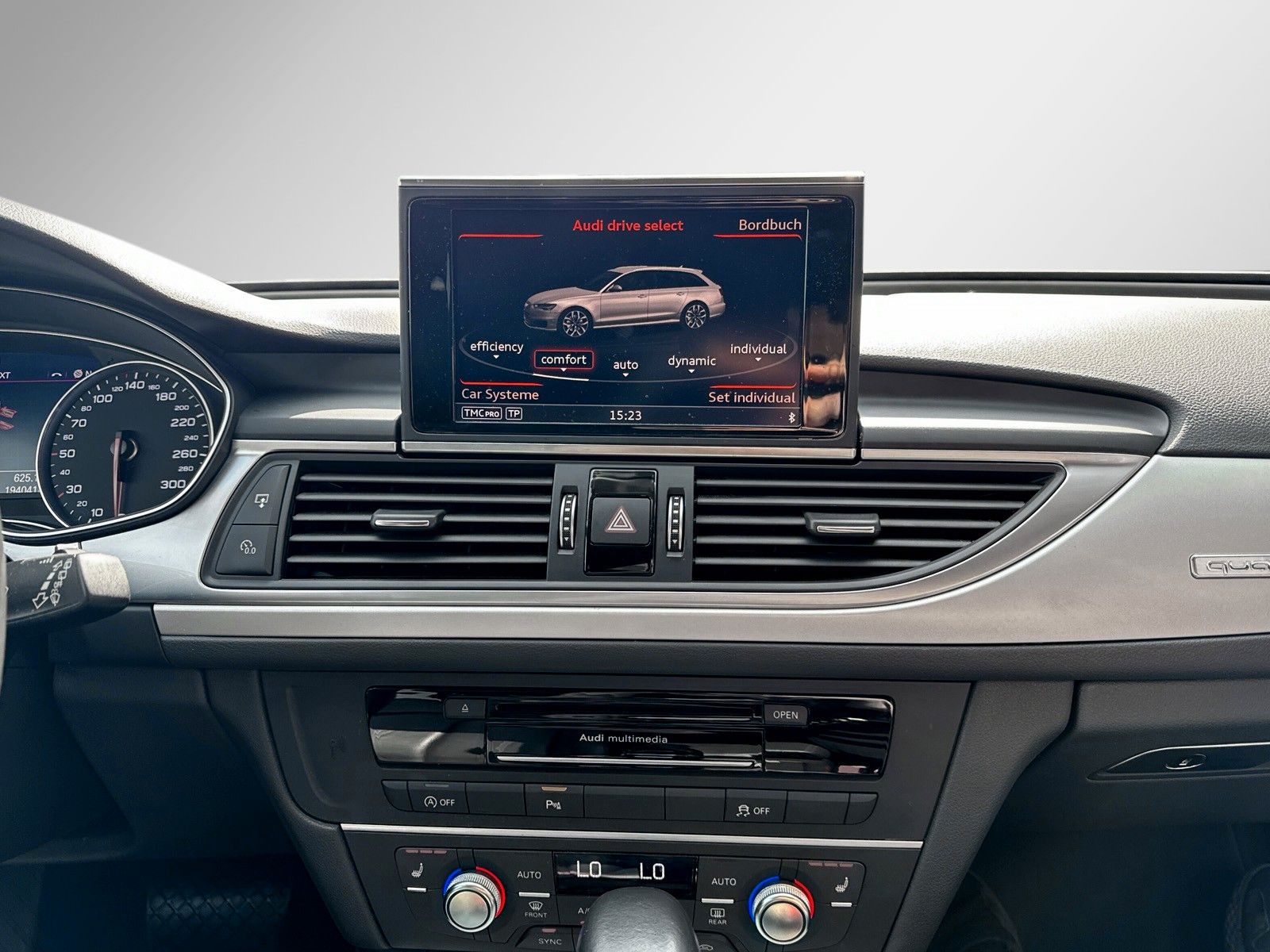 Fahrzeugabbildung Audi A6 Avant 3.0 TDI Quattro *Xenon*AHK*Kamera
