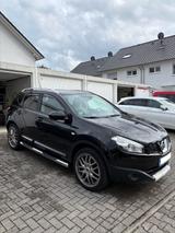 Nissan Qashqai (2,0 Motor, Hubraum) - Nissan Gebrauchtwagen in Karlsruhe