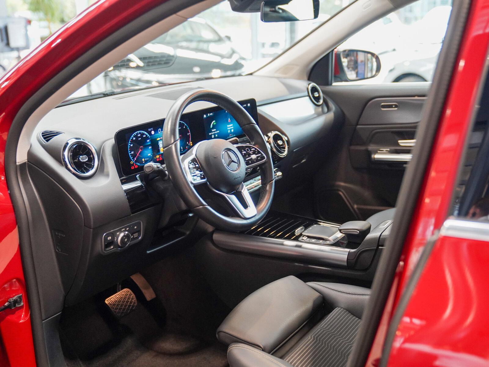 Mercedes-Benz GLA d Progressive MULTIBEAM 360° Pano Alarm, миниатюра 16