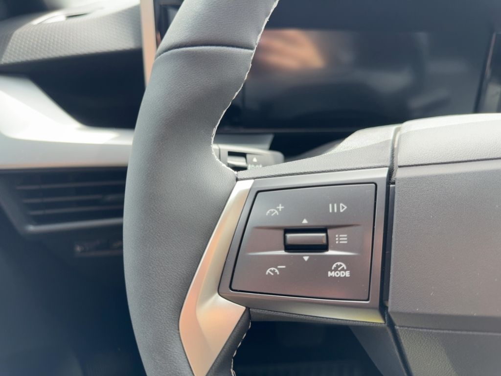 Fahrzeugabbildung Opel Frontera Ultimate, Allwetter, RFK, SHZ, LHZ