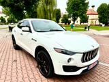 Maserati Levante 3.0 V6 350HP executive  4WD  - Maserati Levante von privat