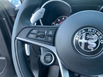 Alfa-Romeo Stelvio - 9