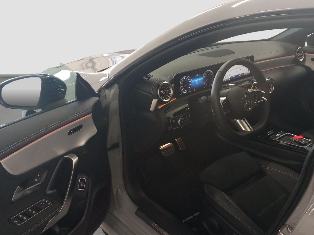 Fahrzeugabbildung Mercedes-Benz CLA 200 Shooting Brake AMG*Night*Navi*Pano*360°
