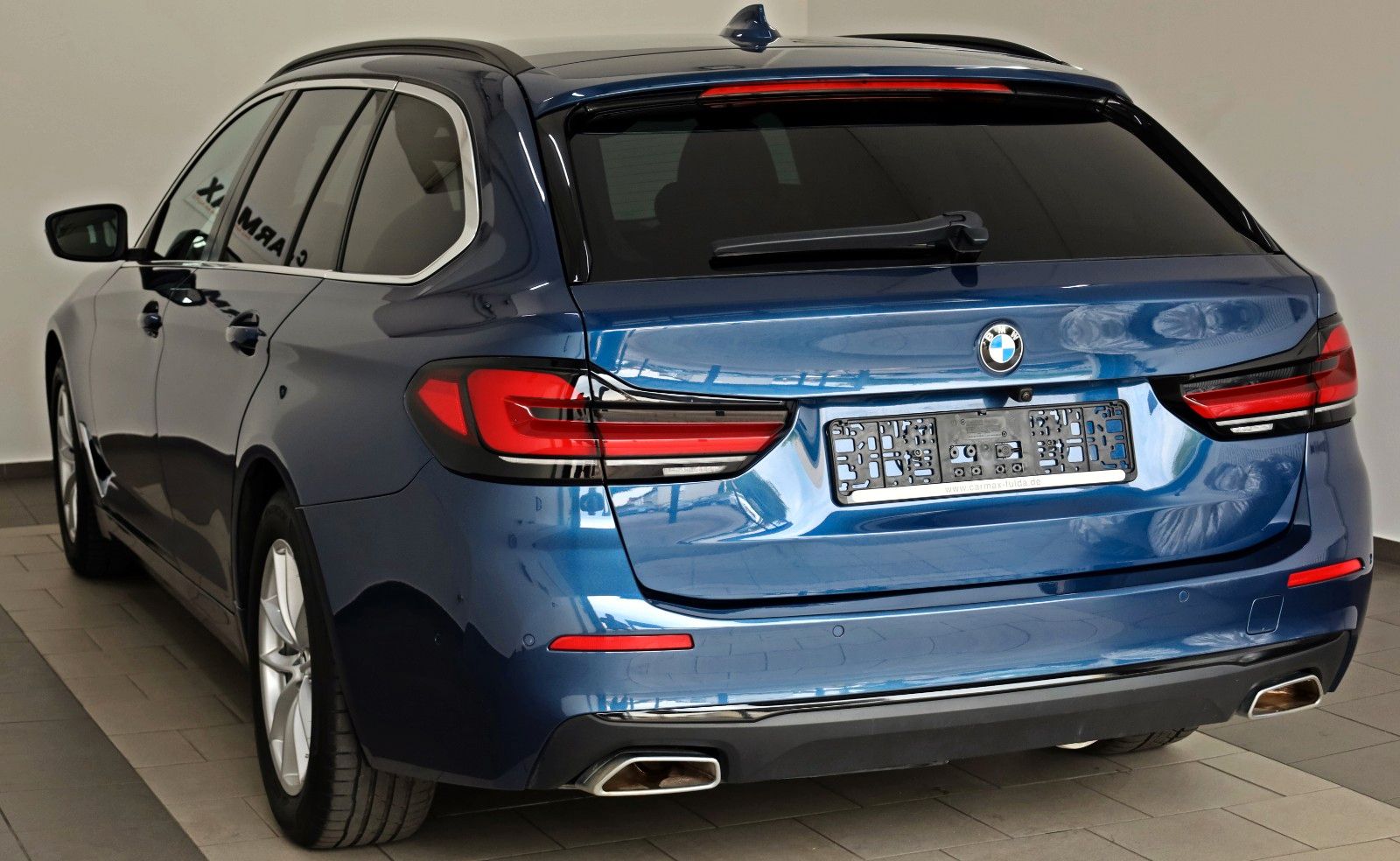Fahrzeugabbildung BMW 520dA Touring Leder,Navi,LED,SH,PDC,el. AHK,Park