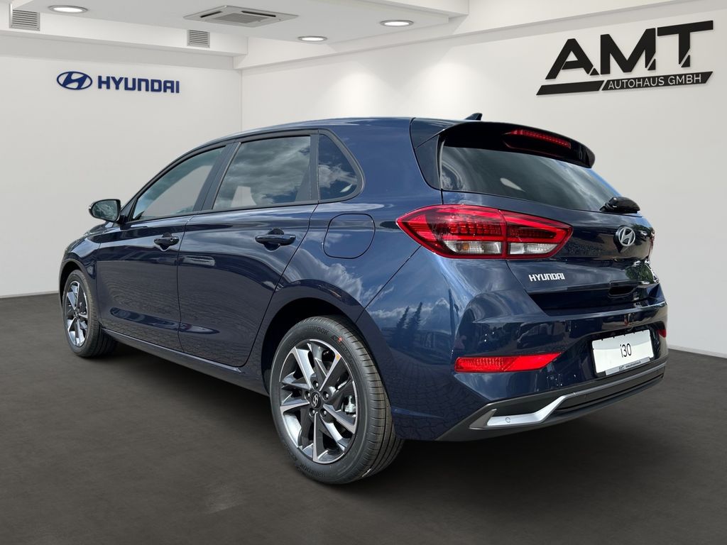 HYUNDAI i30 1.6 T-GDI Trend LED Navi USB Kamera PTS SHZ