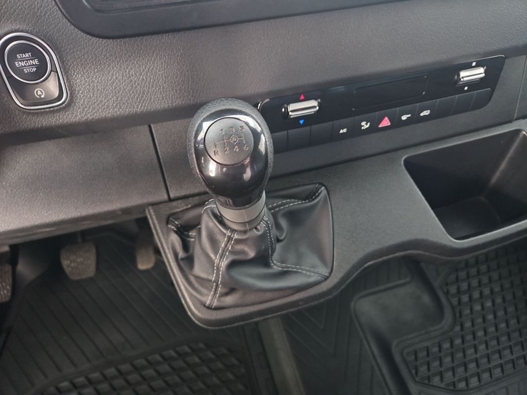 Fahrzeugabbildung Mercedes-Benz Sprinter 317 Kasten L2H2 360°Schwingsitz SHZ EDW