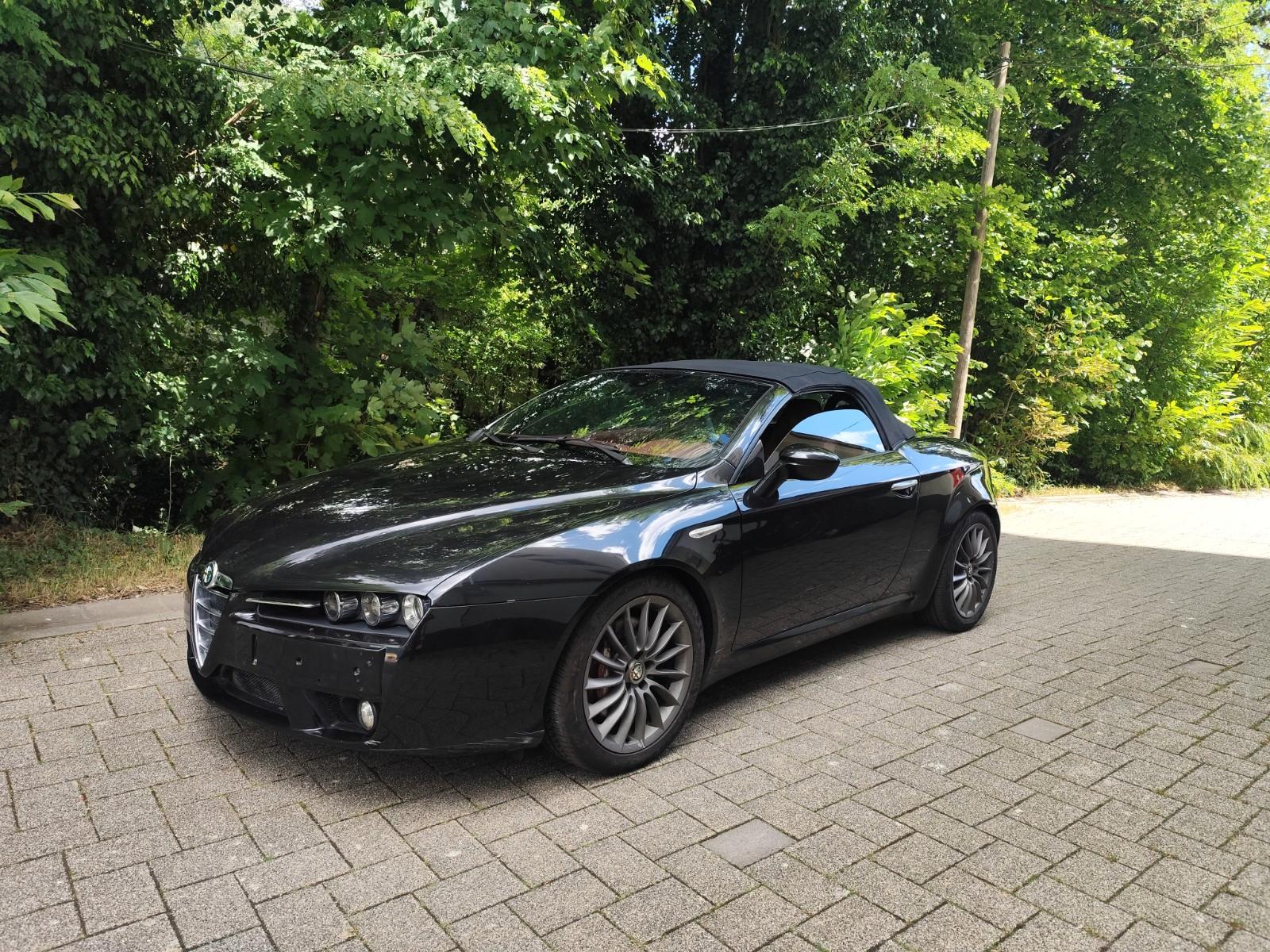 Alfa Romeo Spider 2.4 JTD 20V Exclusive, TÜV auf Wunsch neu