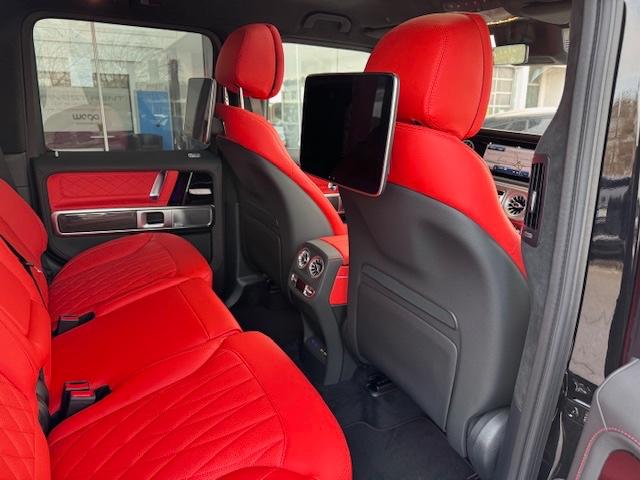 Mercedes-Benz G 63 AMG/Prod.2026/Black-Red-Carbon/TV/Superior – 19