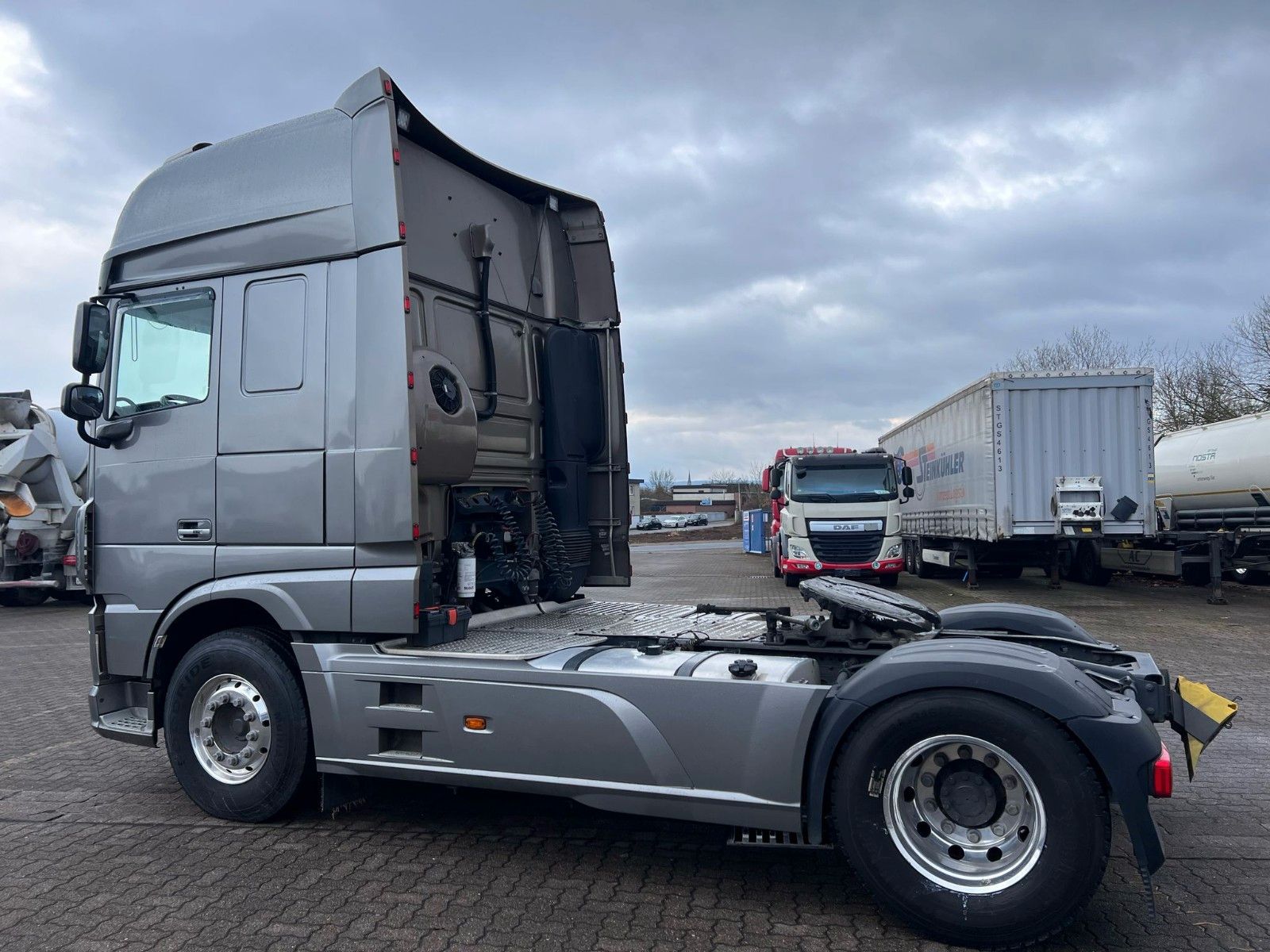 Fahrzeugabbildung DAF XF 480 FT, Intarder, Hydr.