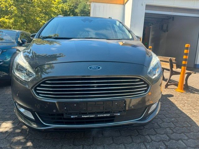 Fahrzeugabbildung Ford Galaxy Titanium AWD LEDER 7 SITZER LED KAMERA