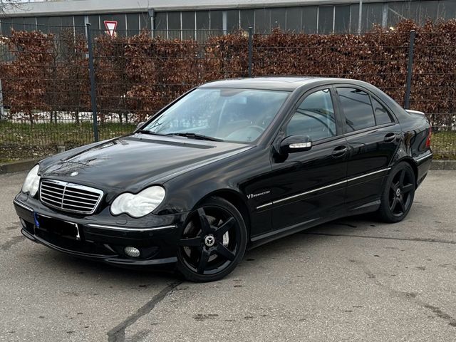 Mercedes-Benz C 32 AMG
