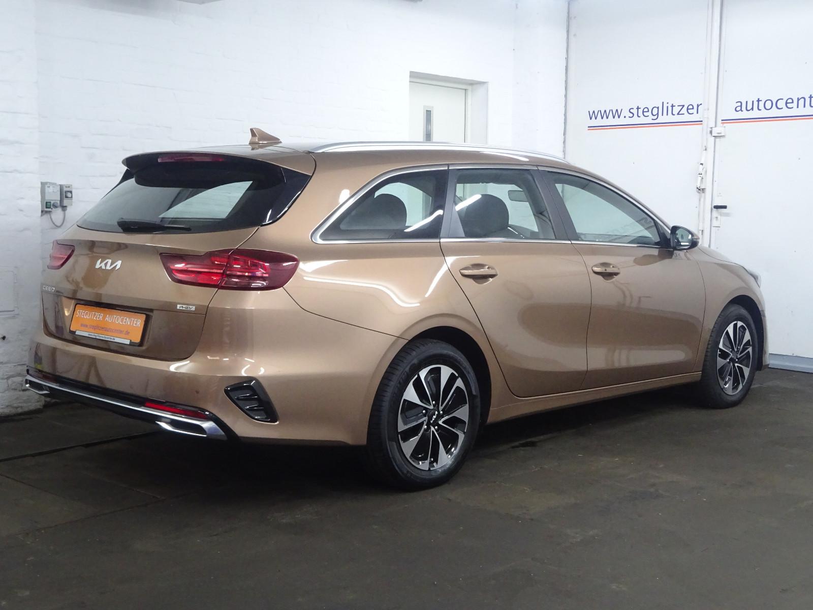 Kia cee'd SW 1.6 GDI PHEV Spirit DCT ACC/LED/Kamera