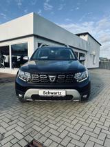 Dacia Duster II Prestige 4WD - Dacia Duster: Schwarz