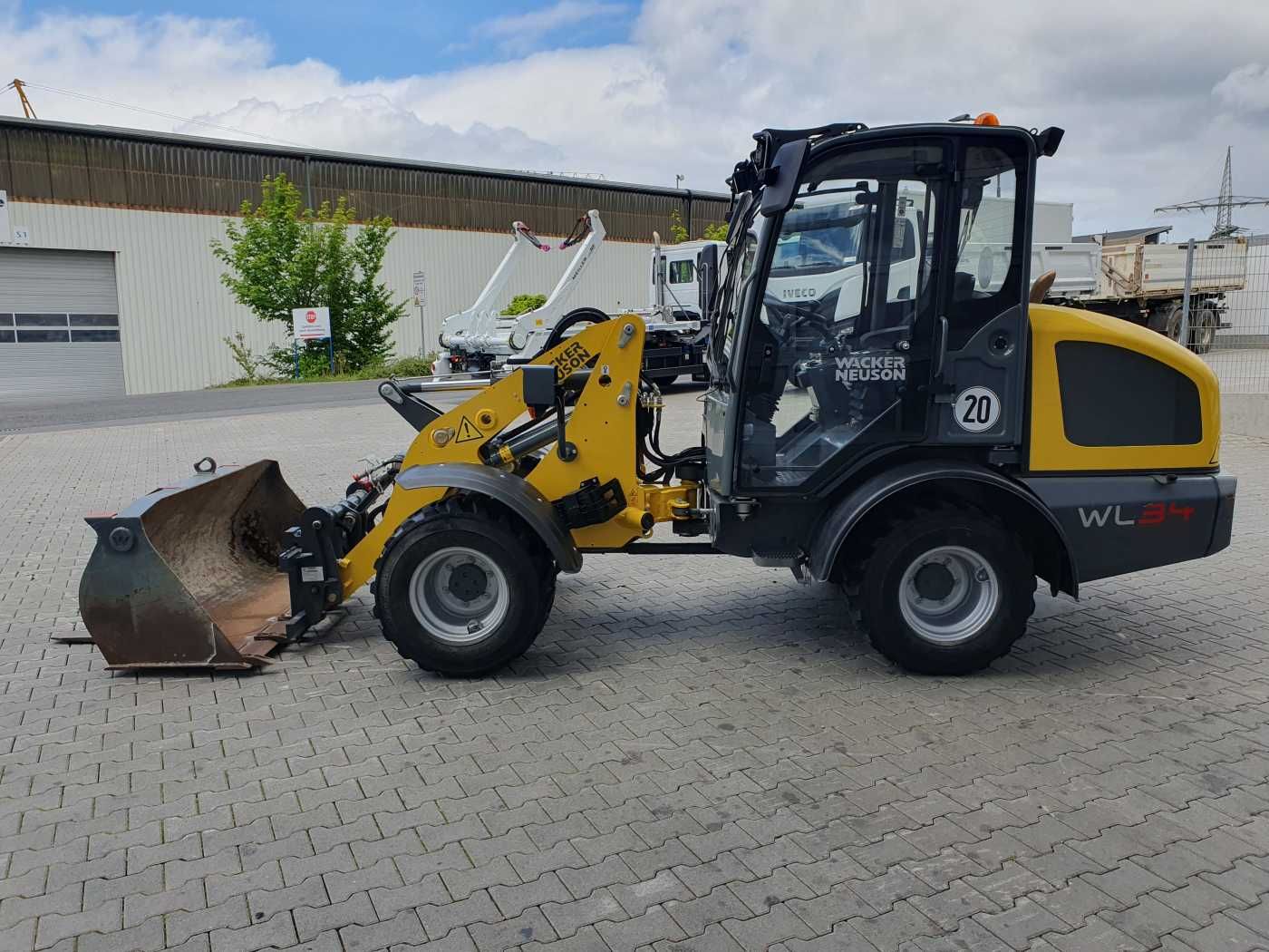 Fahrzeugabbildung Wacker WL34 (RL40) / Schaufel + Gabel / nur 743h / 62PS