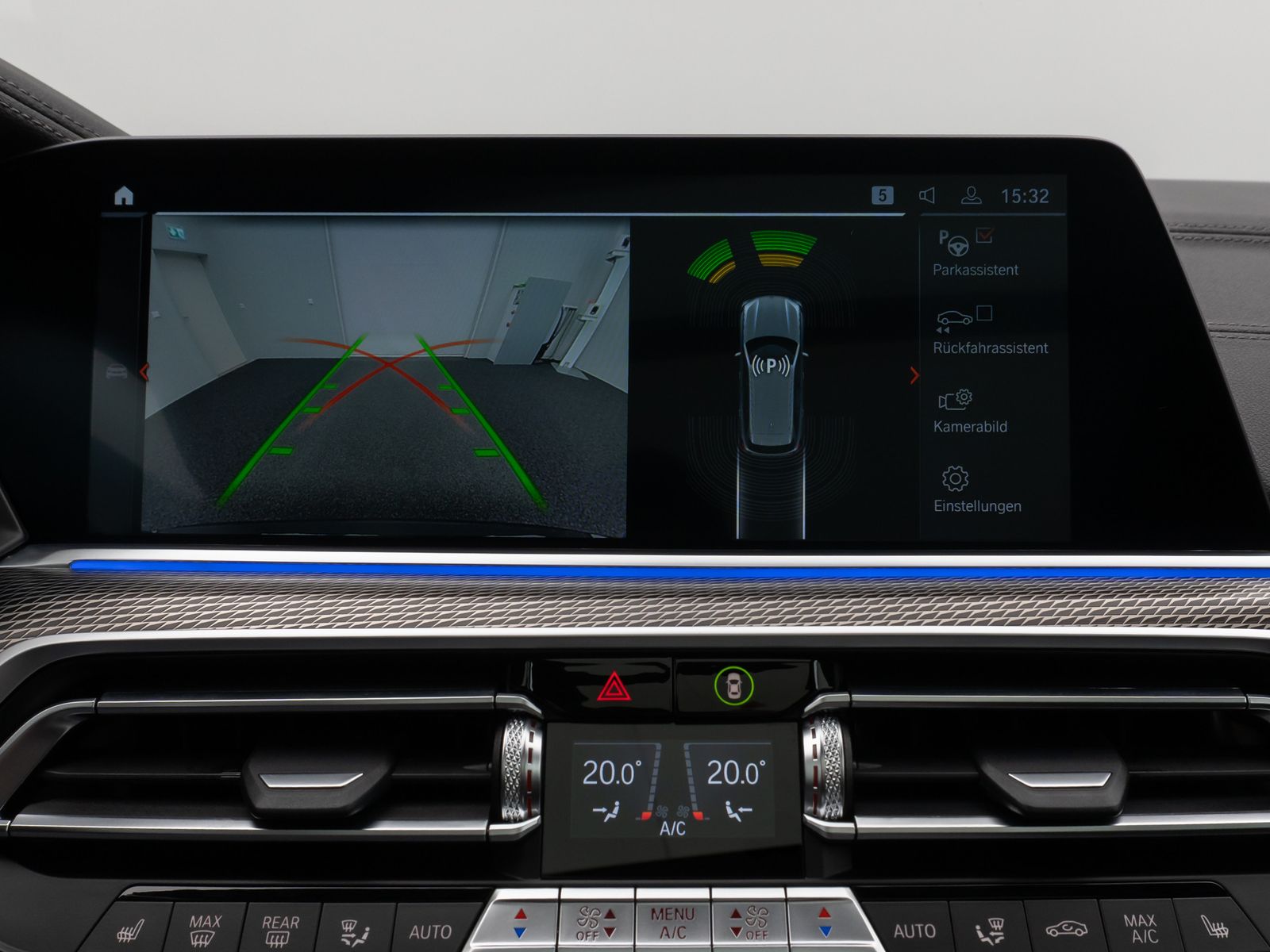 Fahrzeugabbildung BMW X5 xD30d M Sport Panorama Kamera HUD DAB HiFi