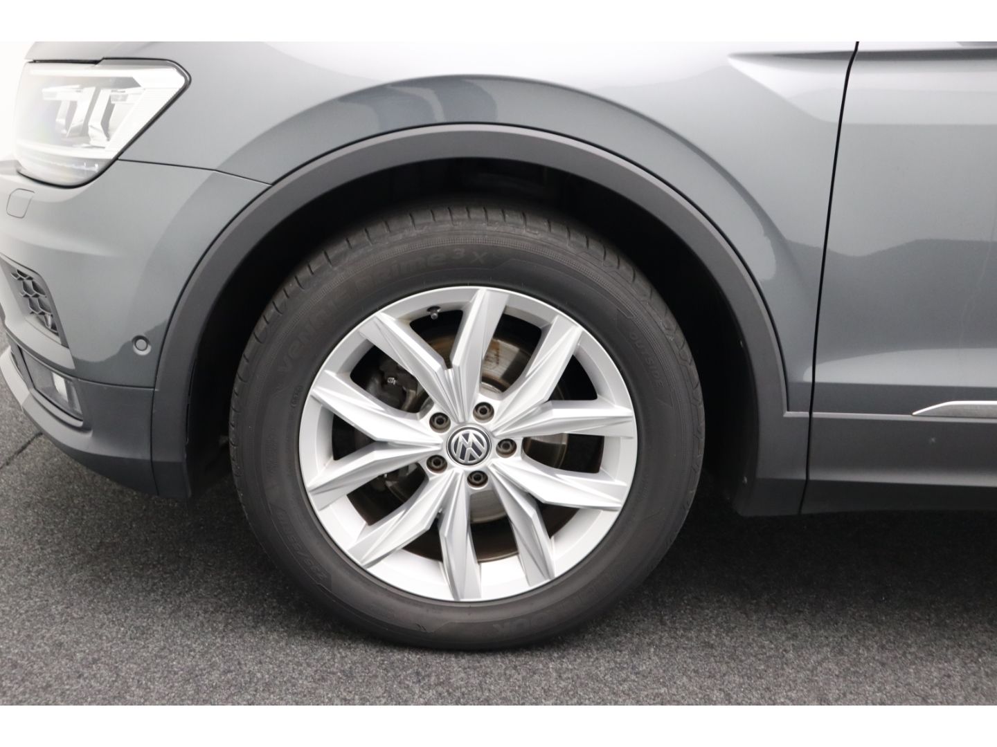 Fahrzeugabbildung Volkswagen Tiguan Highline BMT Start-Stopp ACC 3-Klimaautom