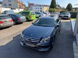 Mercedes-Benz E 220CDI BlueTec 4Matic AMG Sportpaket*Vollausst - Mercedes-Benz E 220: Cdi Sport