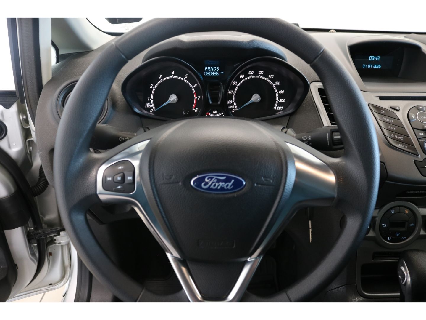 Fahrzeugabbildung Ford Fiesta 1.6L Duratec Automatik Klimaanlage