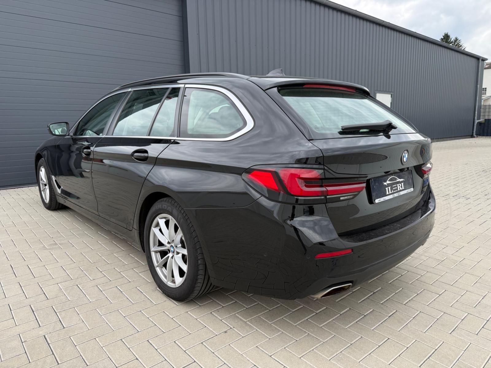 BMW 530 i Touring xDrive*AHK*PANORAMA*AMBIENTE*KAMER