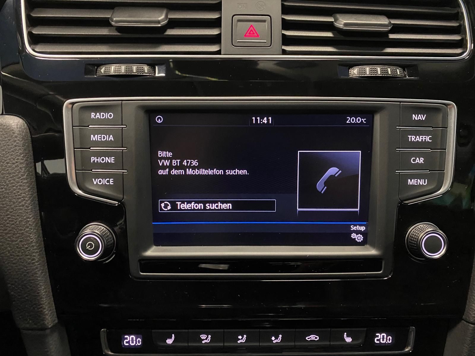 Fahrzeugabbildung Volkswagen Golf 1.4 16V TSI 1395 ccm Highline PDC+NAVI+ACC+