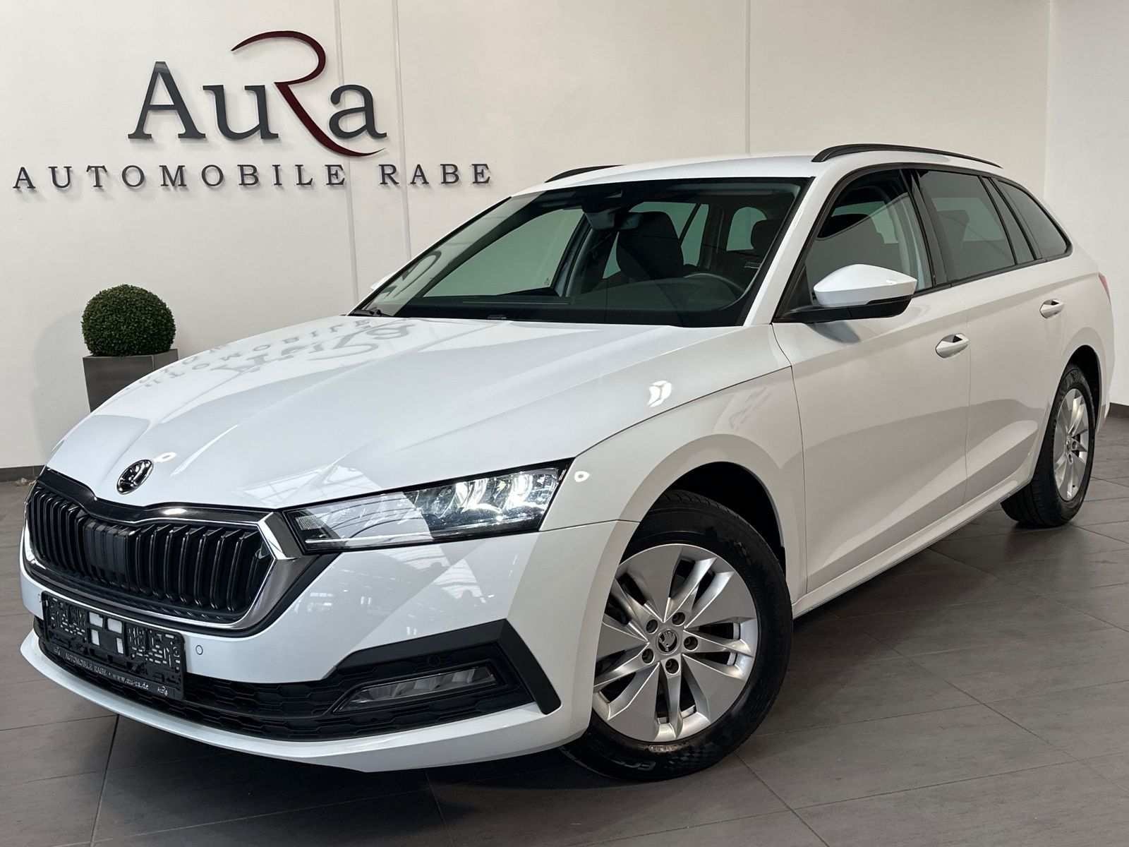 Skoda Octavia Combi 2.0 TDI DSG Ambition NAV+LED+ACC
