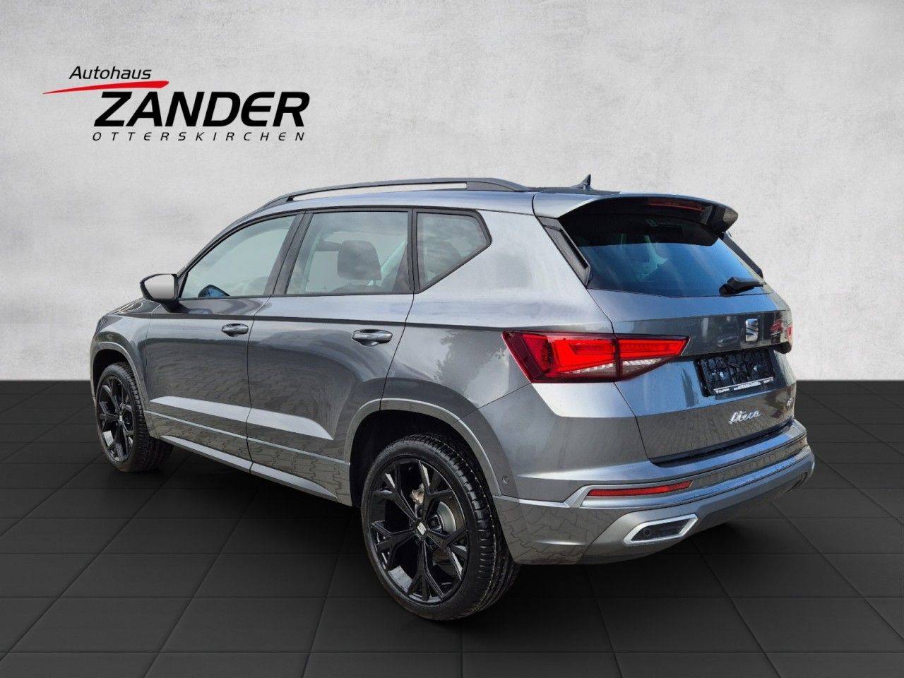 Fahrzeugabbildung SEAT Ateca FR AHK Black Pack 19 Zoll Alu Navi