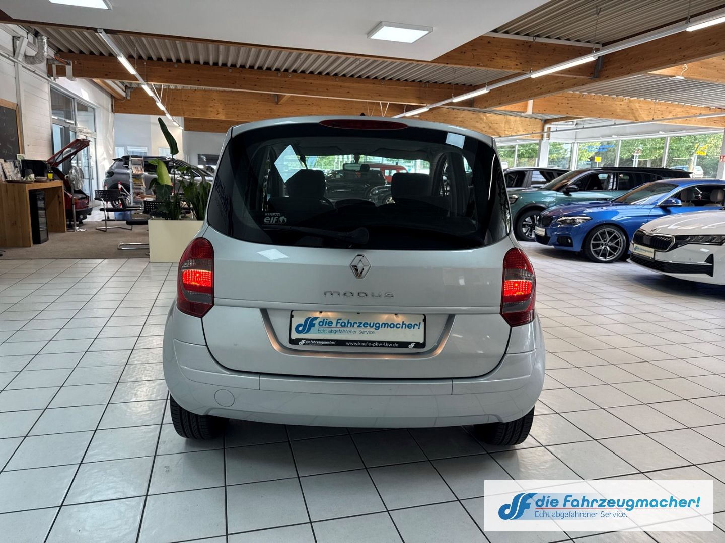 Fahrzeugabbildung Renault Modus Dynamique 1,6 Automatik Klima el.SP Spieg.